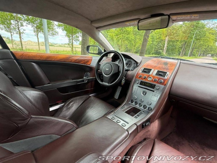 Aston Martin DB9 5.9 V12 2005