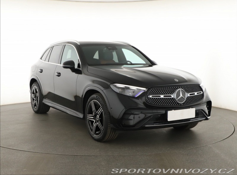 Mercedes-Benz Ostatní modely GLC AMG Line GLC 220 d 4MATIC
