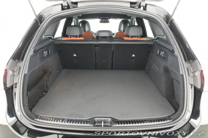 Mercedes-Benz Ostatní modely GLC AMG Line GLC 220 d 4MATIC 2025