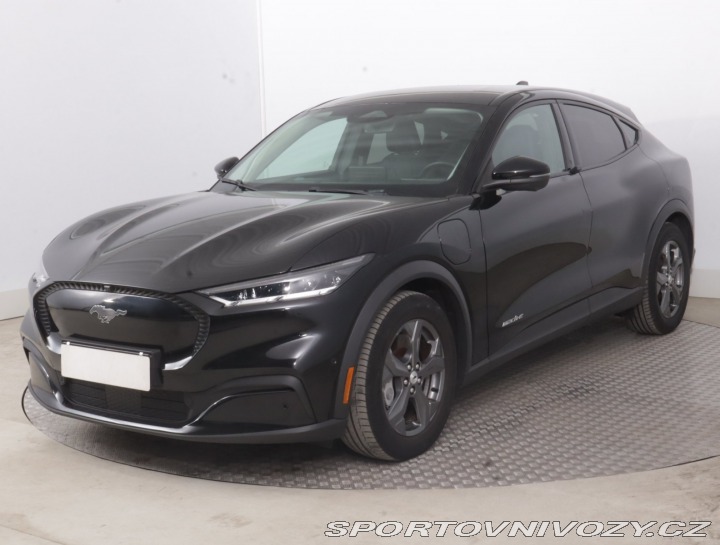 Ford Mustang Mach-E Standard Range RW 2021