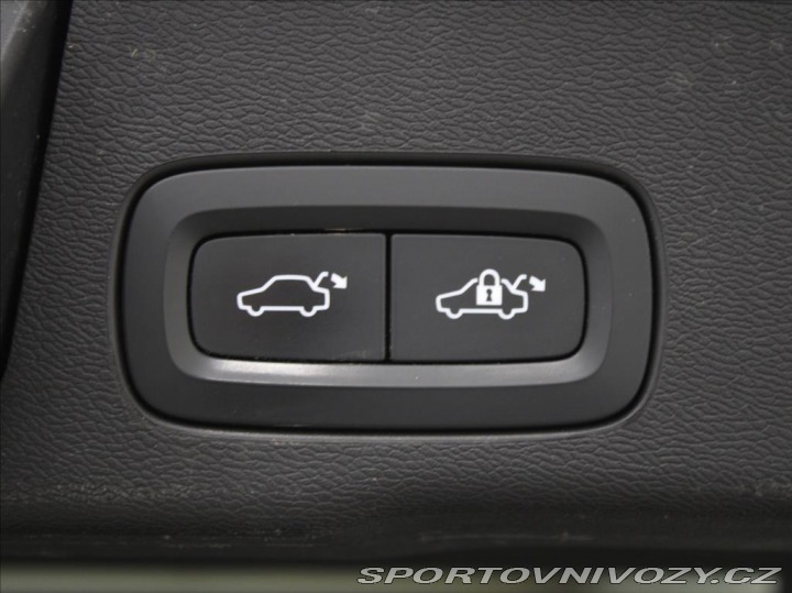 Volvo Ostatní modely XC60 2,0 T6 AWD 340k.Pano.H/K. 2020