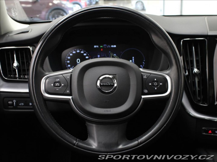 Volvo Ostatní modely XC60 2,0 T6 AWD 340k.Pano.H/K. 2020
