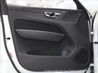 Volvo Ostatní modely XC60 2,0 T6 AWD 340k.Pano.H/K. 2020