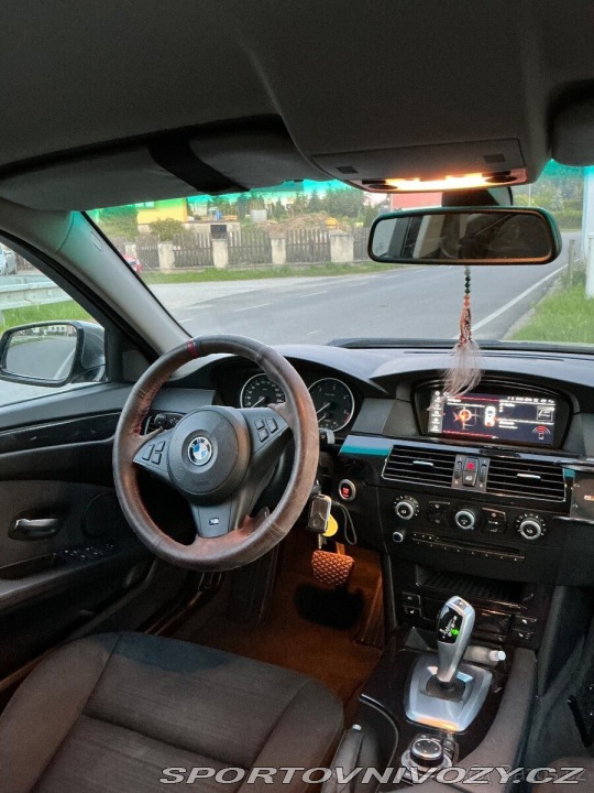 BMW 5 2,0 2009