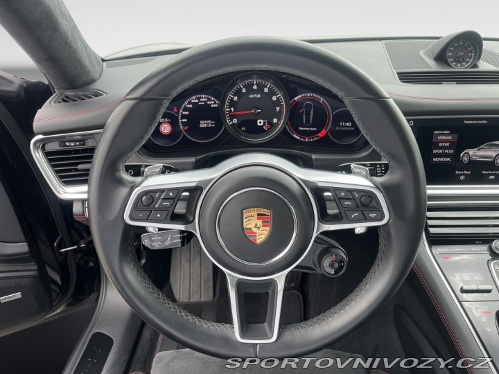 Porsche Panamera GTS 2019