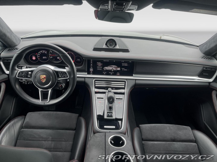 Porsche Panamera GTS 2019