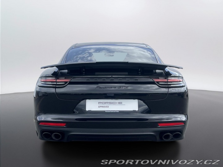 Porsche Panamera GTS 2019