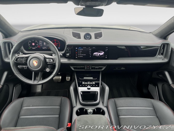 Porsche Cayenne GTS 2025