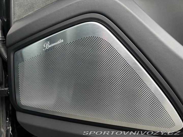 Porsche Cayenne GTS 2025