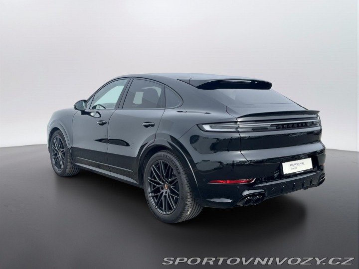 Porsche Cayenne GTS 2025