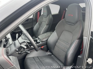 Porsche Cayenne GTS 2025