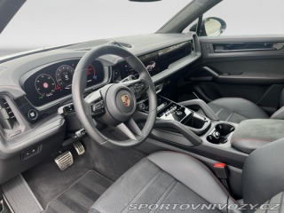 Porsche Cayenne GTS 2025