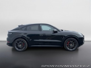 Porsche Cayenne GTS 2025