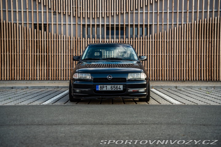 Opel Astra GSi 1992