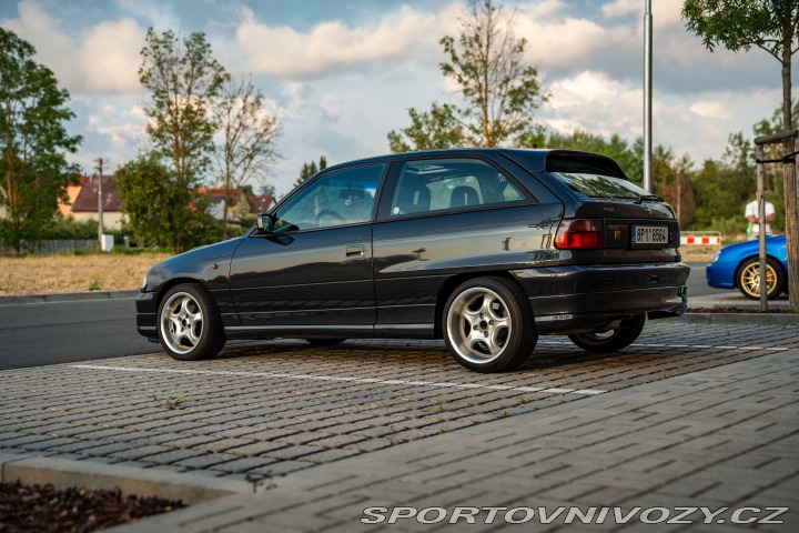 Opel Astra GSi 1992
