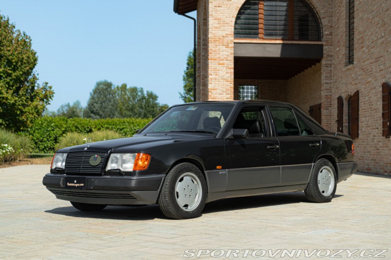 Mercedes-Benz E 300 E-24V SPORTLINE