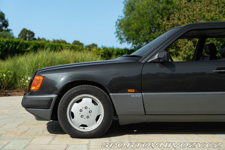 Mercedes-Benz E 300 E-24V SPORTLINE 1989