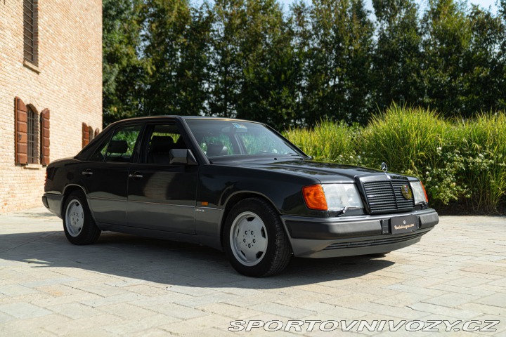 Mercedes-Benz E 300 E-24V SPORTLINE 1989