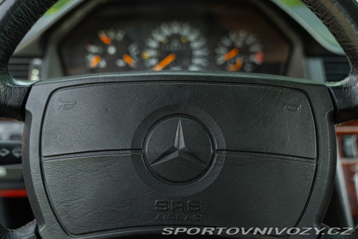 Mercedes-Benz E 300 E-24V SPORTLINE 1989
