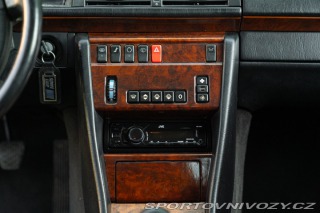 Mercedes-Benz E 300 E-24V SPORTLINE 1989