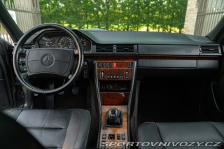 Mercedes-Benz E 300 E-24V SPORTLINE 1989