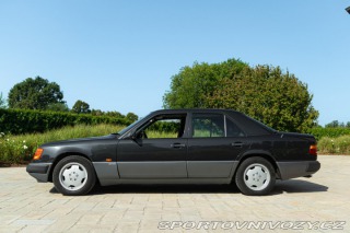 Mercedes-Benz E 300 E-24V SPORTLINE 1989
