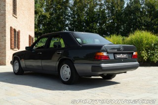 Mercedes-Benz E 300 E-24V SPORTLINE 1989