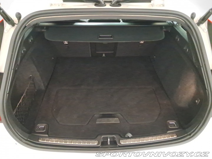 Volvo V60 R-Design T8 Twing Engine 2021