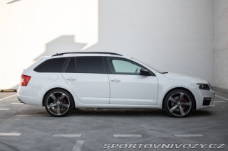Škoda Octavia RS Combi 2.0 TDI RS / 135kW 2015