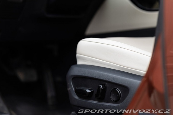 Lexus Ostatní modely NX 450h plus 450H 2.5 PHEV LUXURY 2025