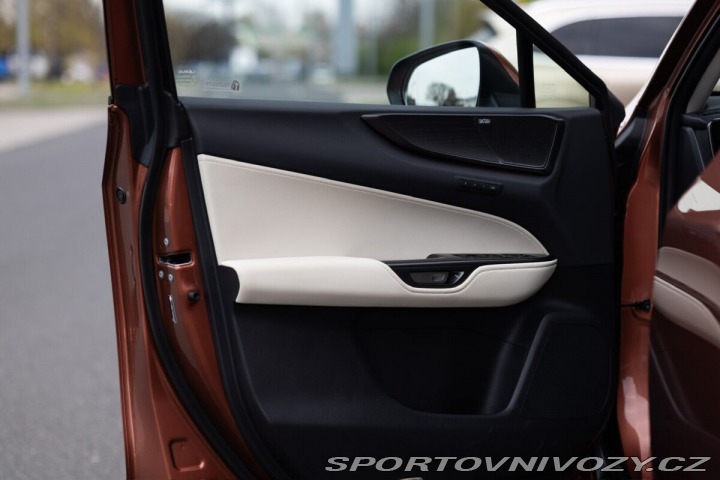 Lexus Ostatní modely NX 450h plus 450H 2.5 PHEV LUXURY 2025