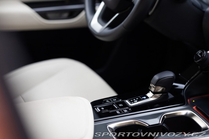 Lexus Ostatní modely NX 450h plus 450H 2.5 PHEV LUXURY 2025