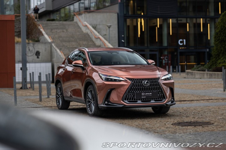 Lexus Ostatní modely NX 450h plus 450H 2.5 PHEV LUXURY 2025