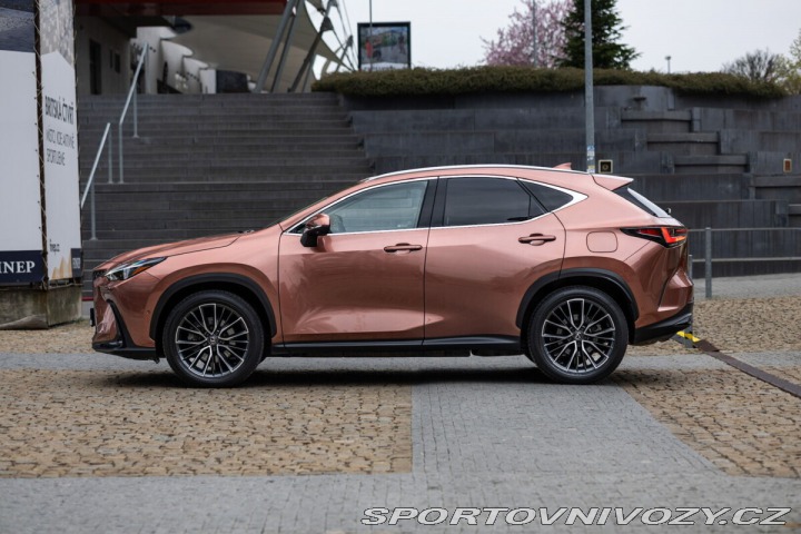 Lexus Ostatní modely NX 450h plus 450H 2.5 PHEV LUXURY 2025