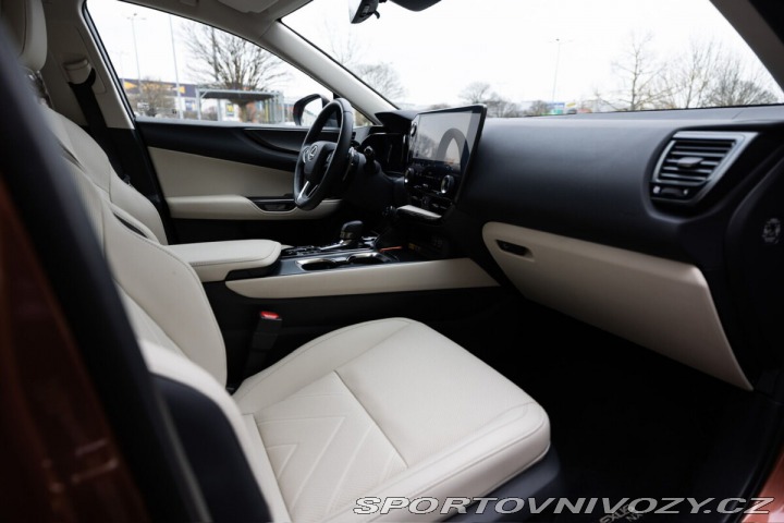 Lexus Ostatní modely NX 450h plus 450H 2.5 PHEV LUXURY 2025