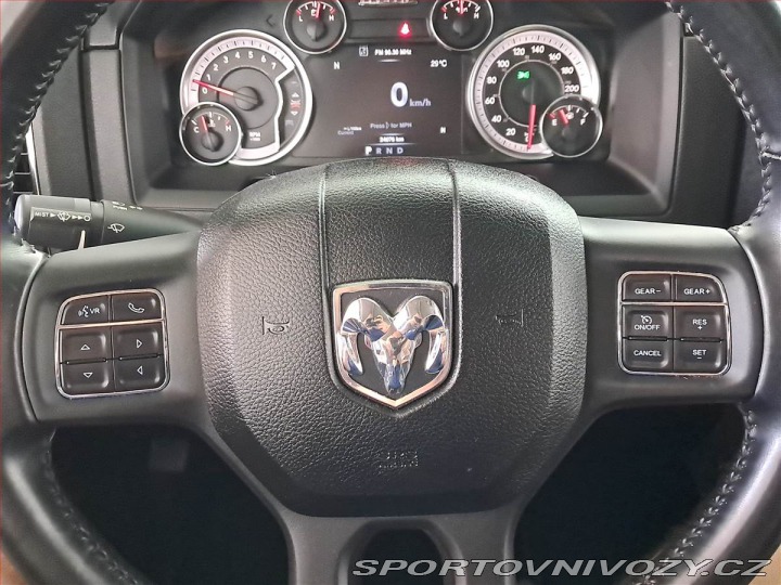 Ostatní značky Ostatní modely RAM 1500 5.7 V8 Hemi 2020
