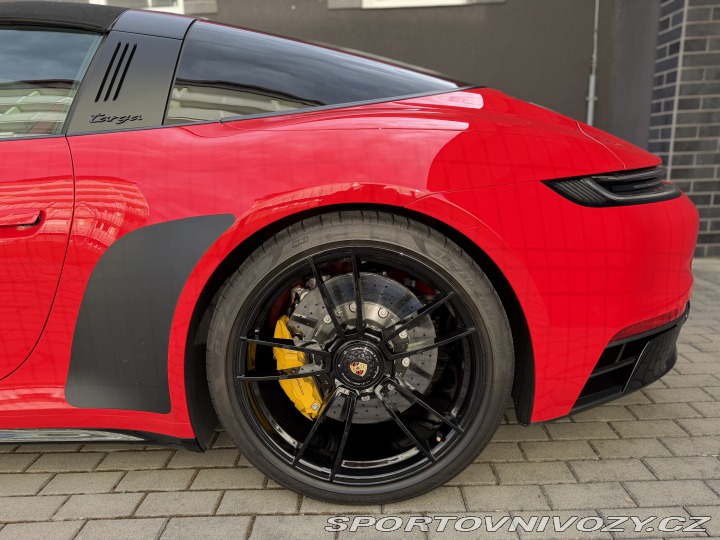 Porsche 911 992 Targa 4 GTS 2023