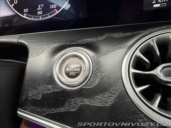 Mercedes-Benz E 220d AMG Avantgarde Kupé 2017