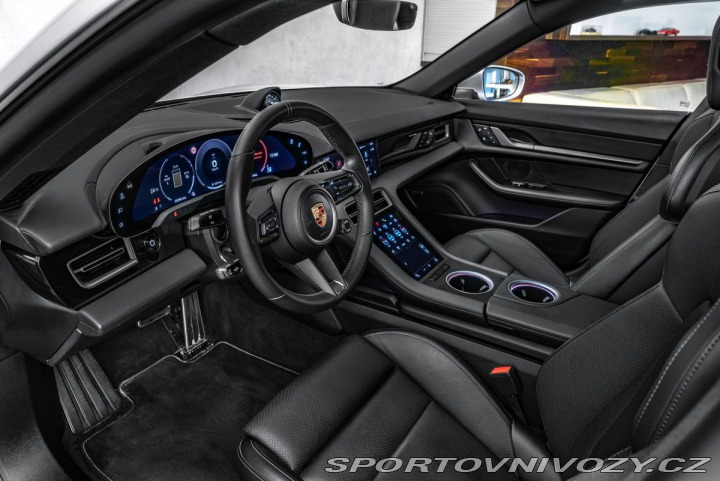 Porsche Taycan 4 Sport Chrono Pano 2025