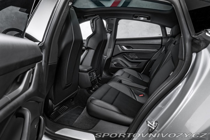 Porsche Taycan 4 Sport Chrono Pano 2025
