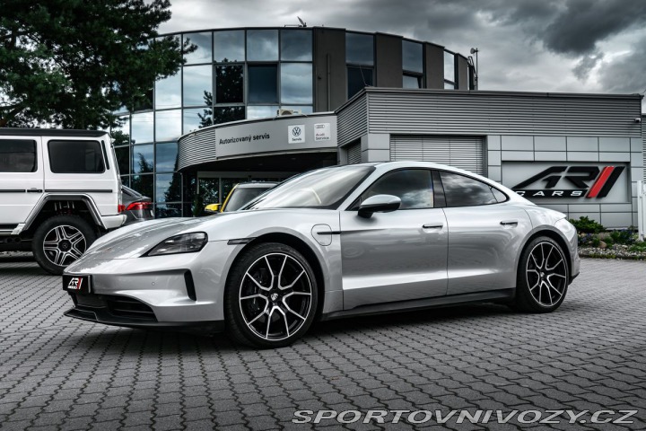 Porsche Taycan 4 Sport Chrono Pano 2025