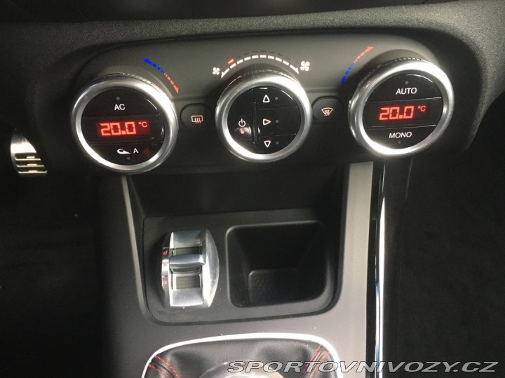Alfa Romeo Giulietta 1.8TBi Quadrifoglio Verde 2012