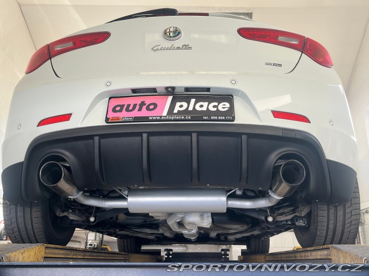 Alfa Romeo Giulietta 1.8TBi Quadrifoglio Verde 2012