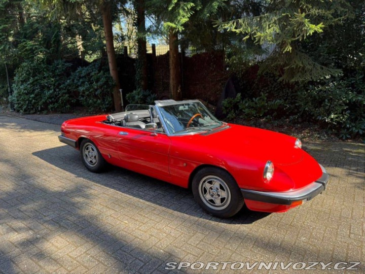 Alfa Romeo Spider  1988