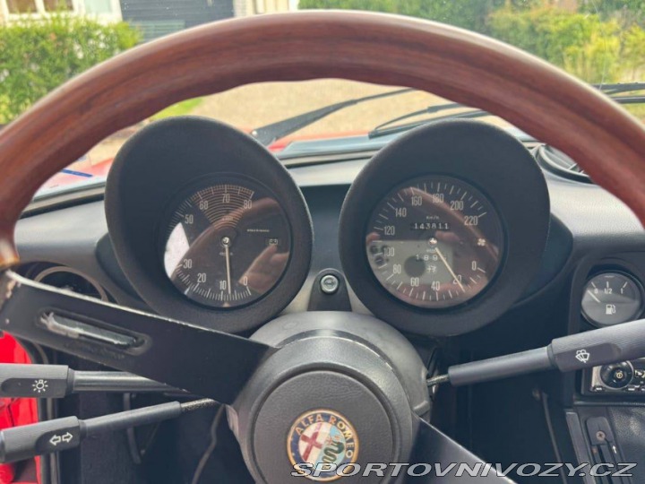Alfa Romeo Spider  1988