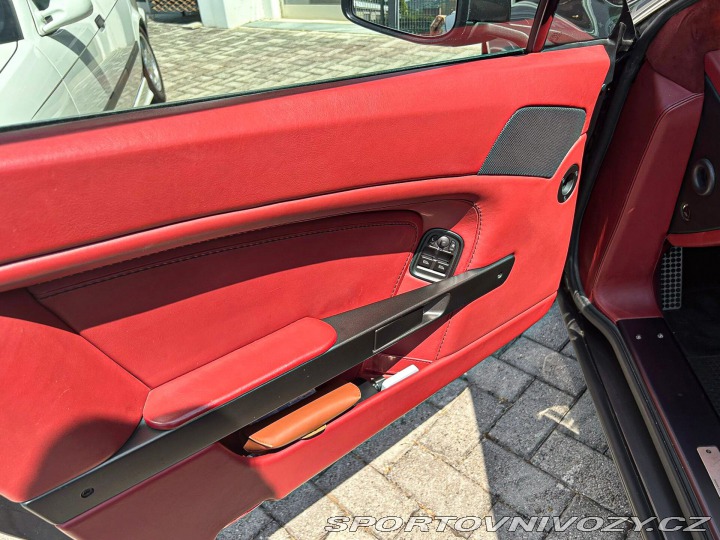 Aston Martin Vantage V8 VANTAGE MANUALE 2007