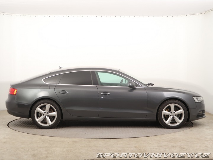 Audi A5 S-Line 2.0 TDI 2012