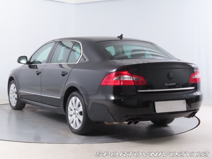 Škoda Superb Elegance 3.6 FSI V6 2011