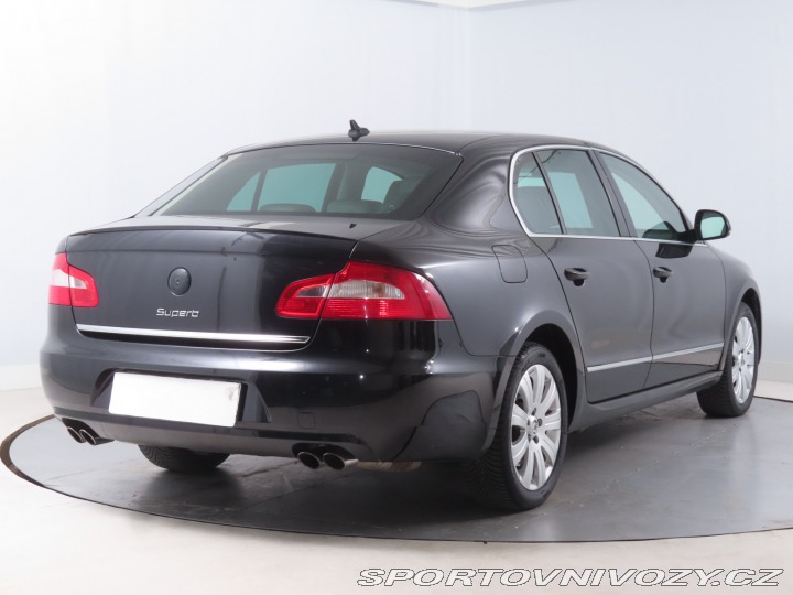 Škoda Superb Elegance 3.6 FSI V6 2011