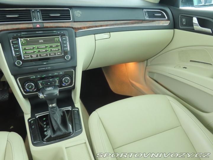 Škoda Superb Elegance 3.6 FSI V6 2011